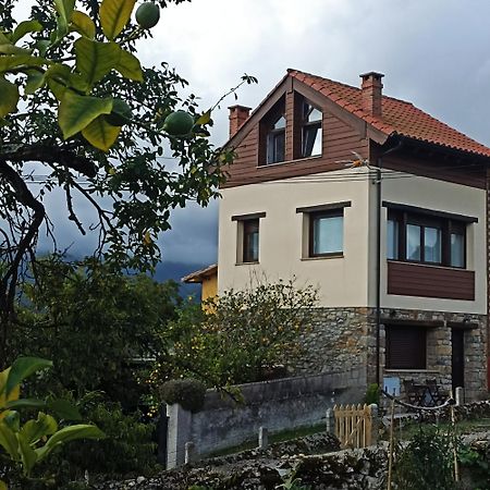 El Palomar De Gueerres Villa Colunga Exterior photo